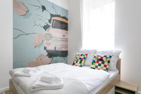 Отель Studio Apartment for 3  Берлин